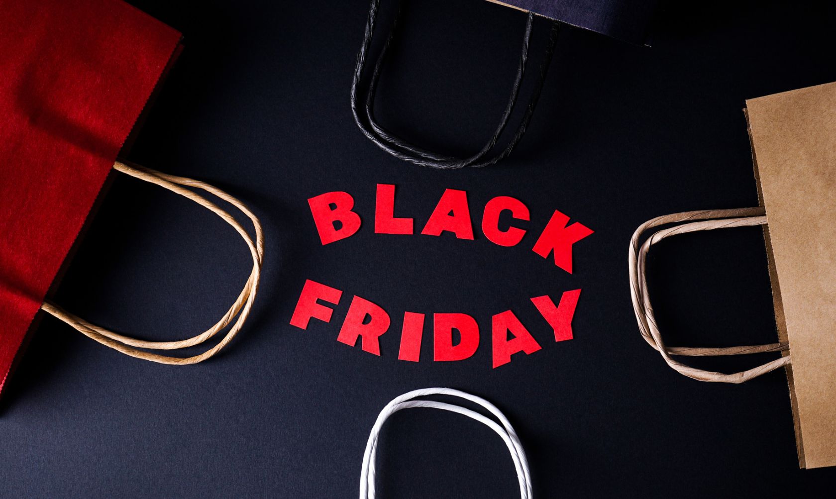 E-commerce e AI danno una spinta al Black Friday e ai consumi Usa